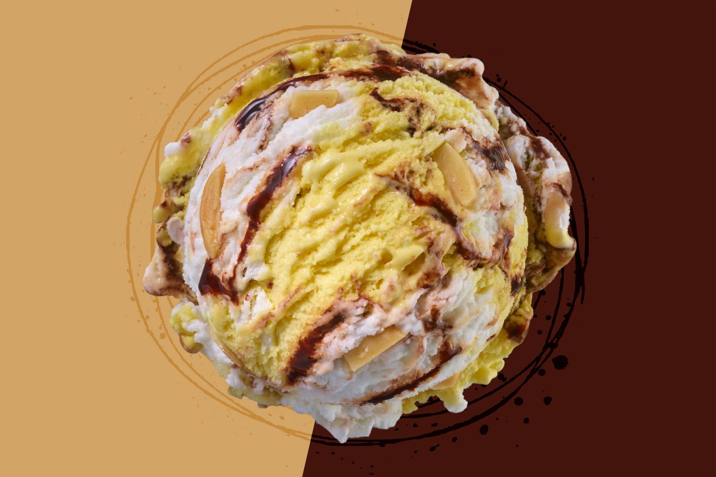 Eine Kugel Eis auf farbigem Hintergrund - links beige, rechts braun - von einer Diagonalen getrennt. Dekorative, verspielte Kreiszeichnungen verbinden die verschiedenen Farbtöne und nehmen die Farben der Kugel Eis wieder auf. Die Eiskugel selbst mischt mehrere Sorten.